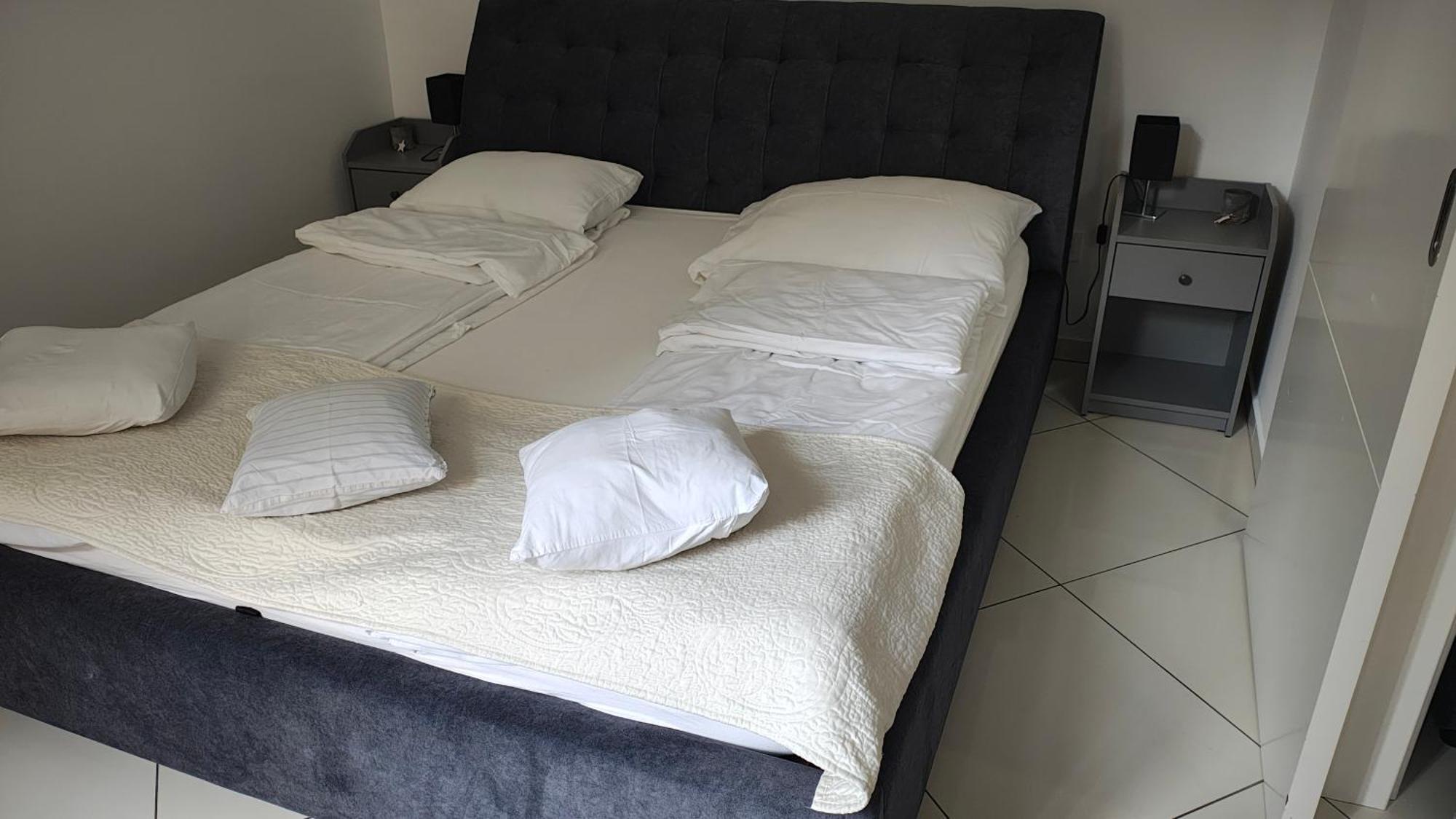 Apartment Luna Terazije Belgrád Szoba fotó